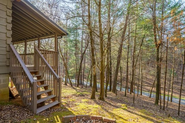 19 Blackberry Falls Lane, Ellijay, GA 30536