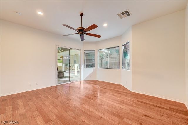 6641 Black Oaks Street, North Las Vegas, NV 89084