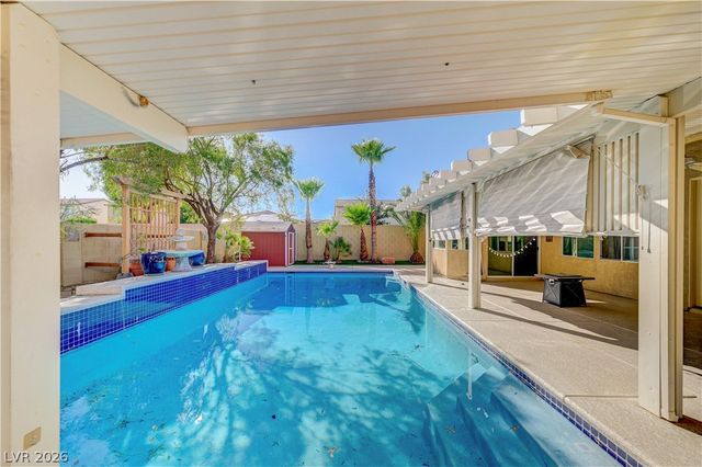 6641 Black Oaks Street, North Las Vegas, NV 89084