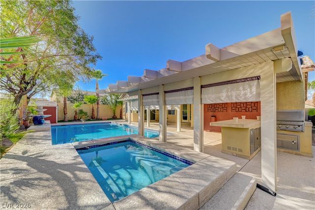 6641 Black Oaks Street, North Las Vegas, NV 89084