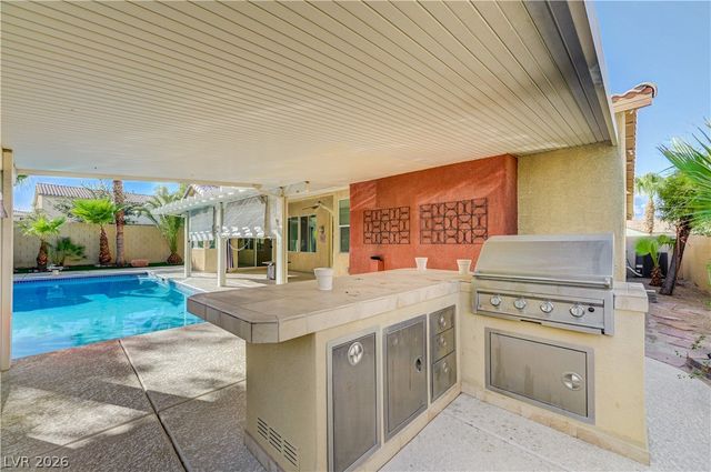 6641 Black Oaks Street, North Las Vegas, NV 89084