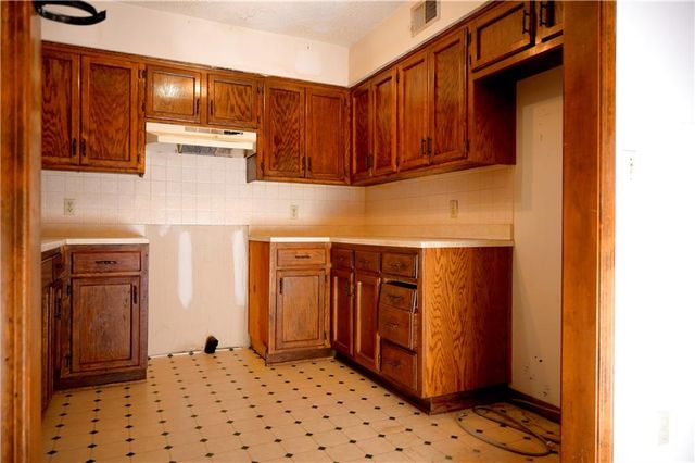 4123 Lloyd Street, Kansas City, KS 66103