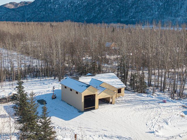 6003 S Gates Street, Palmer, AK 99645