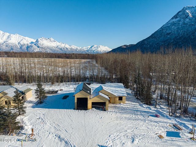 6003 S Gates Street, Palmer, AK 99645