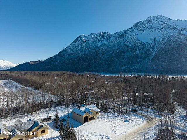 6003 S Gates Street, Palmer, AK 99645