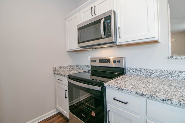 1115 Hillwood Drive #B6, Clarksville, TN 37040