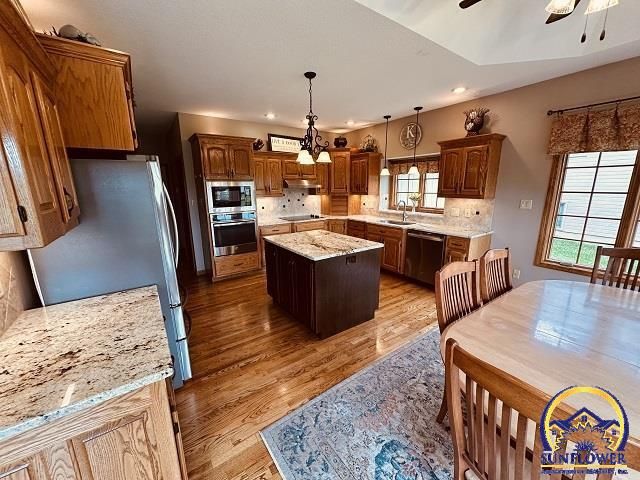 7442 SW Ambassador PL, Topeka, KS 66610