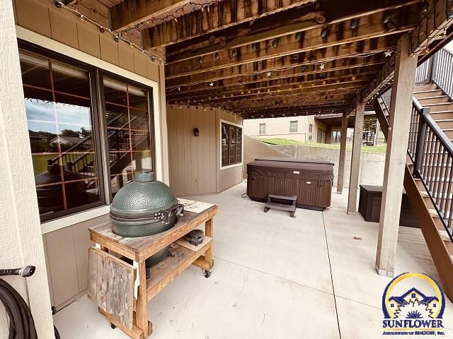 7442 SW Ambassador PL, Topeka, KS 66610