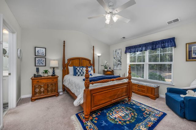 604 Wallace Dr., Little River, SC 29566