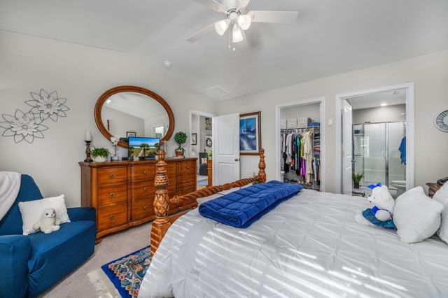 604 Wallace Dr., Little River, SC 29566