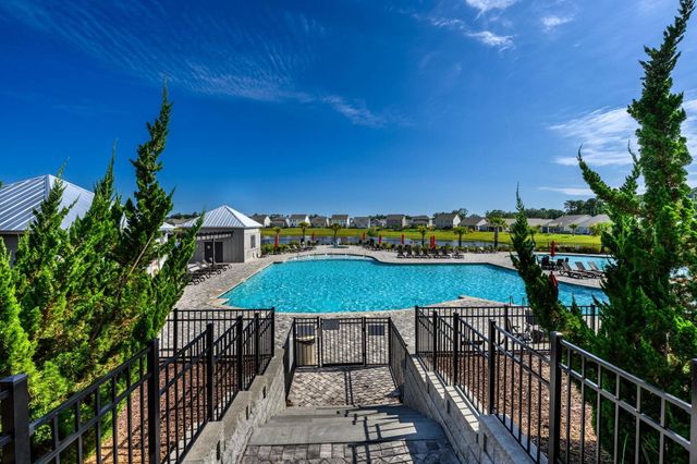 604 Wallace Dr., Little River, SC 29566