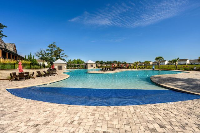 604 Wallace Dr., Little River, SC 29566