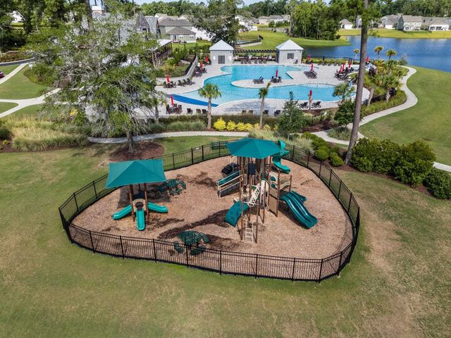 604 Wallace Dr., Little River, SC 29566