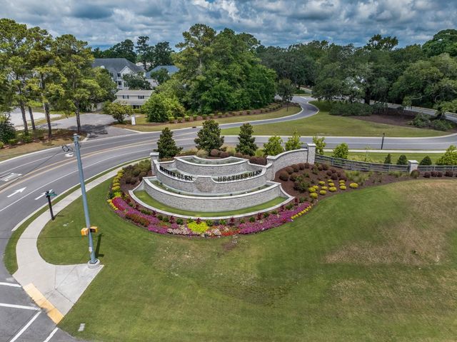 604 Wallace Dr., Little River, SC 29566