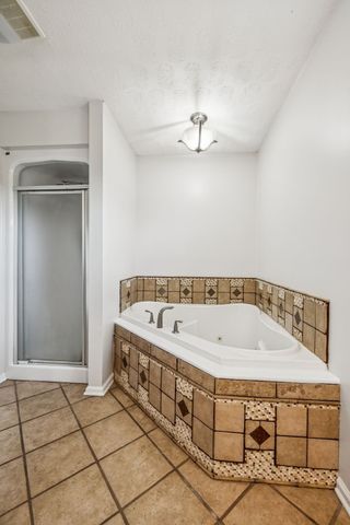 221 Main St, E, Hickman, TN 38567