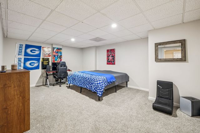 221 Main St, E, Hickman, TN 38567