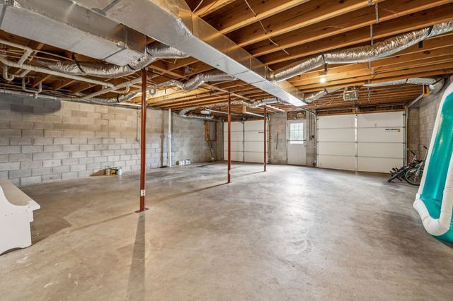 221 Main St, E, Hickman, TN 38567