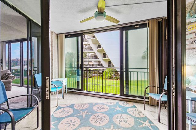 2 Dondanville Rd 212, St Augustine, FL 32080