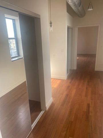 212 N Center Street 703, Bloomington, IL 61701