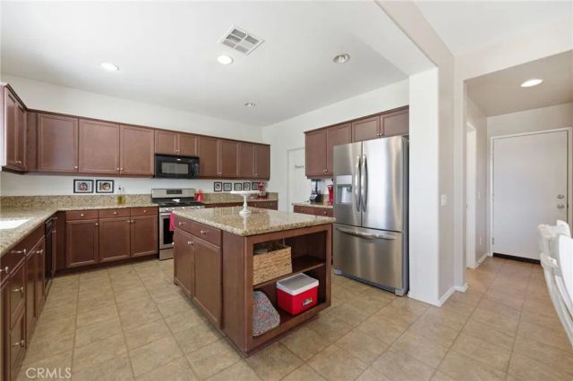 1447 Daffodel Way, Beaumont, CA 92223