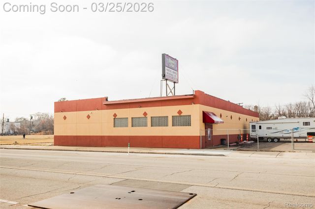 12325 Hamilton Avenue, Highland Park, MI 48203