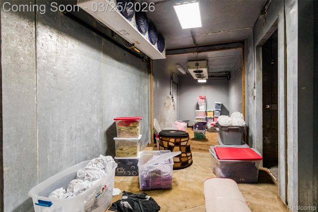 12325 Hamilton Avenue, Highland Park, MI 48203