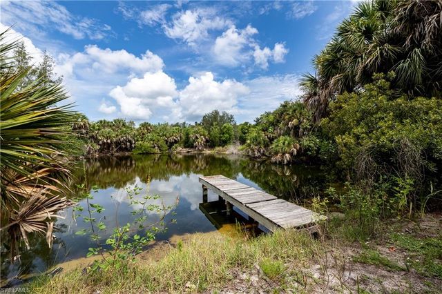 7697 Beach Daisy LN, Bokeelia, FL 33922