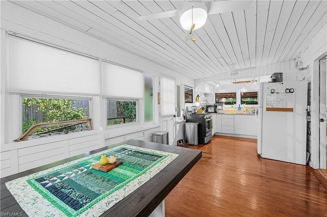 7697 Beach Daisy LN, Bokeelia, FL 33922