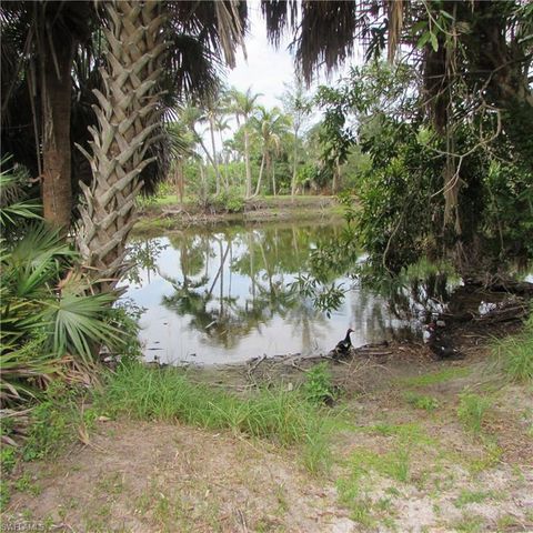 7697 Beach Daisy LN, Bokeelia, FL 33922