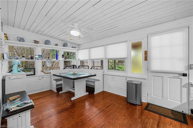 7697 Beach Daisy LN, Bokeelia, FL 33922