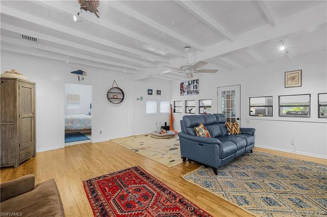 7697 Beach Daisy LN, Bokeelia, FL 33922