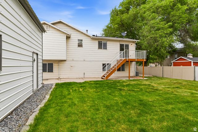 1561 W 1725 S, Woods Cross, UT 84087