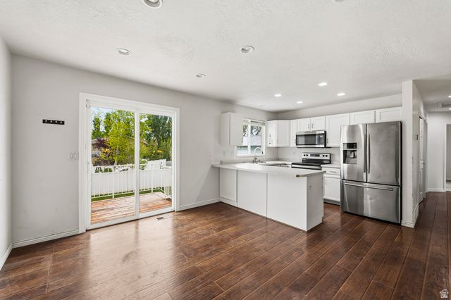 1561 W 1725 S, Woods Cross, UT 84087