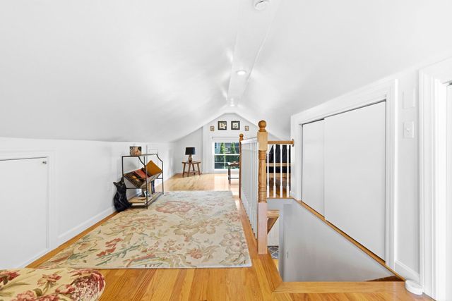 6r Fairview Ave, Swampscott, MA 01907