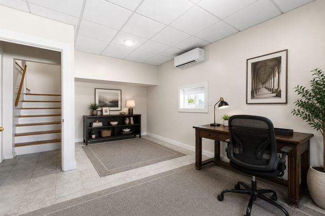 6r Fairview Ave, Swampscott, MA 01907