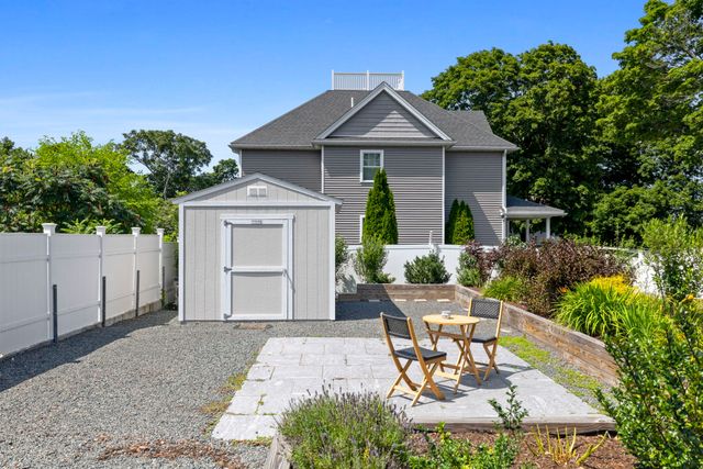 6r Fairview Ave, Swampscott, MA 01907