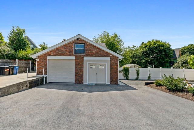 6r Fairview Ave, Swampscott, MA 01907