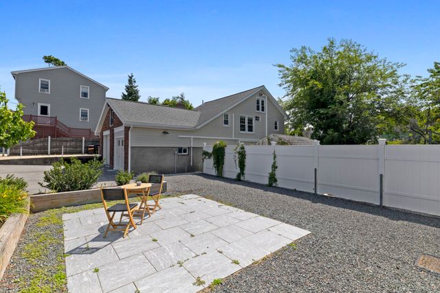 6r Fairview Ave, Swampscott, MA 01907