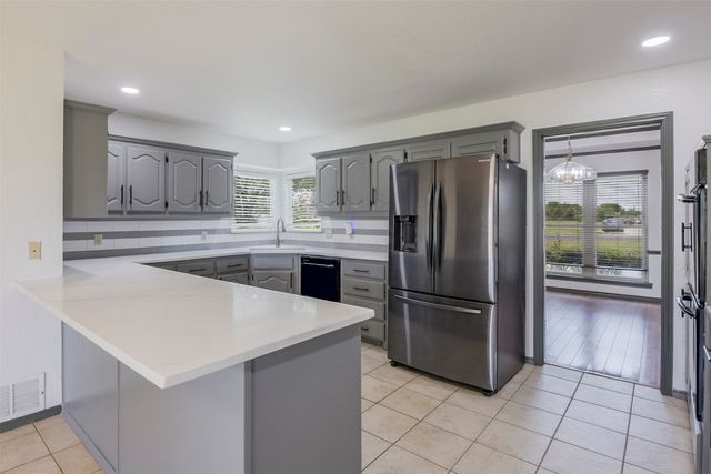 519 Hiwasee Road, Waxahachie, TX 75165