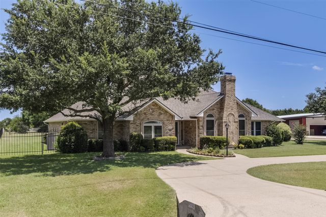 519 Hiwasee Road, Waxahachie, TX 75165