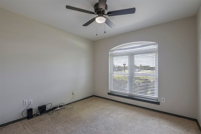 519 Hiwasee Road, Waxahachie, TX 75165