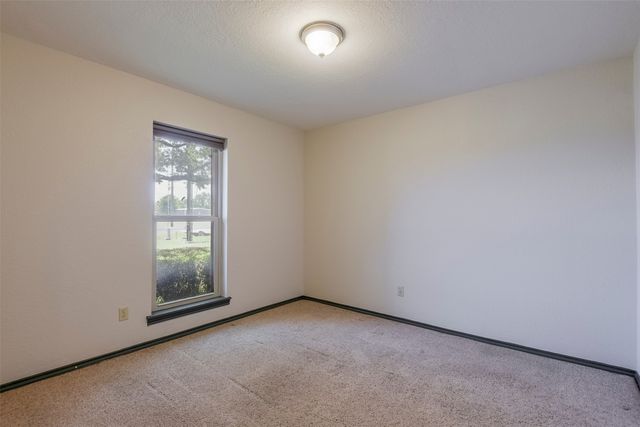519 Hiwasee Road, Waxahachie, TX 75165