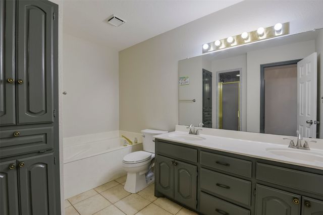 519 Hiwasee Road, Waxahachie, TX 75165