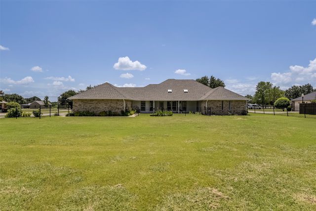 519 Hiwasee Road, Waxahachie, TX 75165