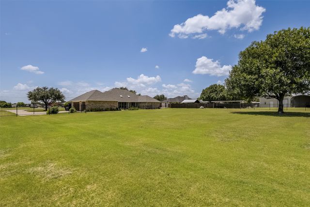 519 Hiwasee Road, Waxahachie, TX 75165