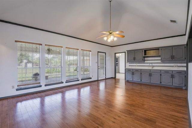 519 Hiwasee Road, Waxahachie, TX 75165