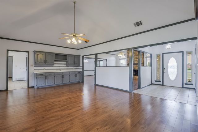 519 Hiwasee Road, Waxahachie, TX 75165