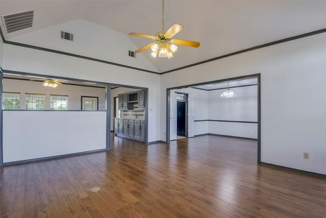 519 Hiwasee Road, Waxahachie, TX 75165