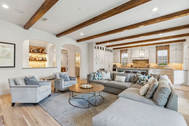 6622 Blue Valley Lane, Dallas, TX 75214