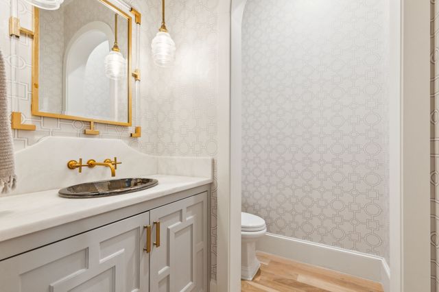 6622 Blue Valley Lane, Dallas, TX 75214